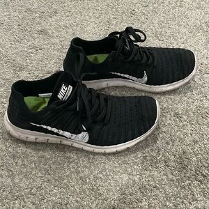 Black Nike Flyknit
